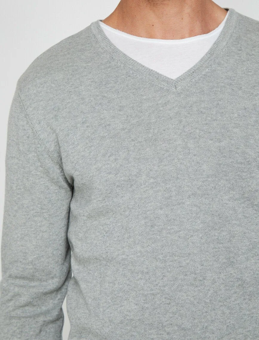 17419 Grey V Neck Jumper