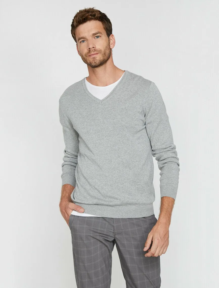 17419 Grey V Neck Jumper