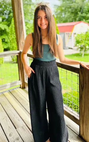 Black High-Waist Crinkled Wide Leg Pants with Pockets Final Sale