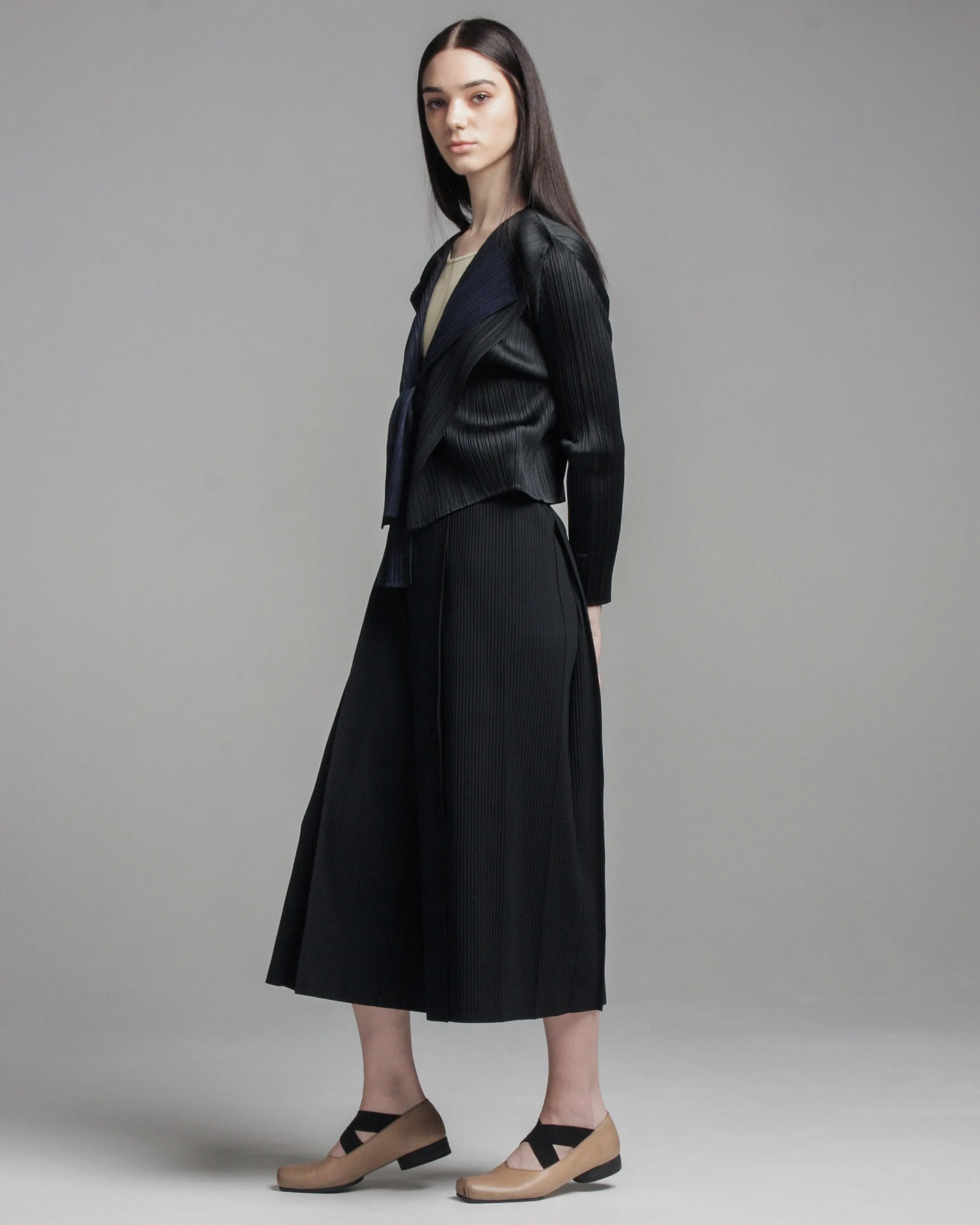 Black Tuck Pleat Pants